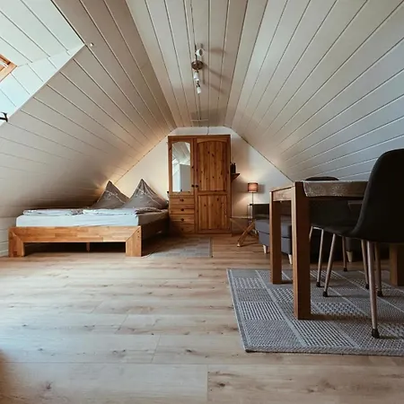 Appartment, Auf Διαμέρισμα